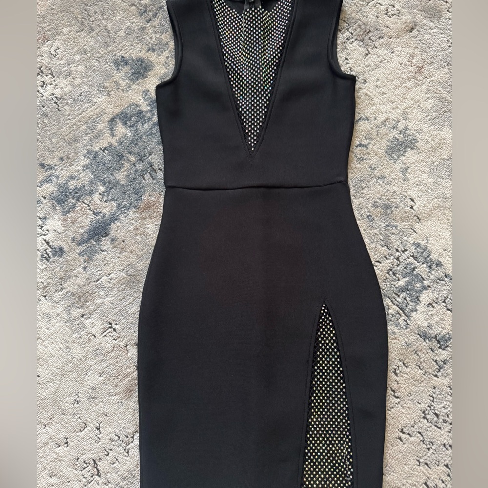 Bella Barnett dress